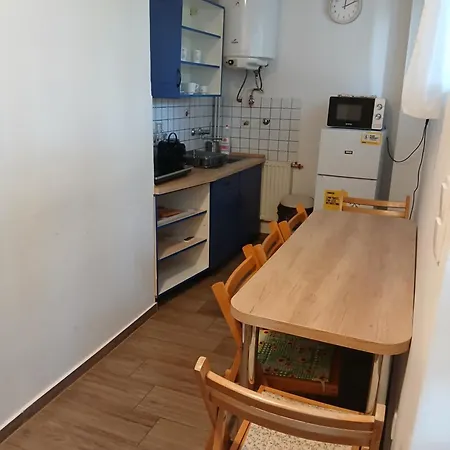 Fuzfofuerdoi Szallashely * Balatonfůzfő